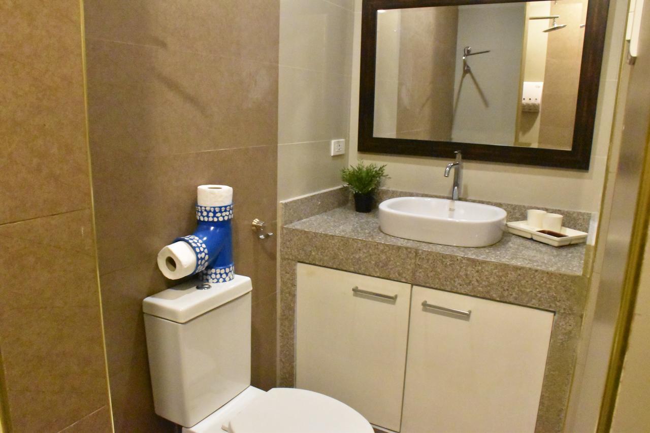 Avalu Residences Makati City Ngoại thất bức ảnh